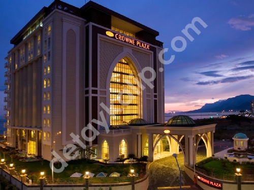CROWNE PLAZA DI CEPHE KAPLAMA